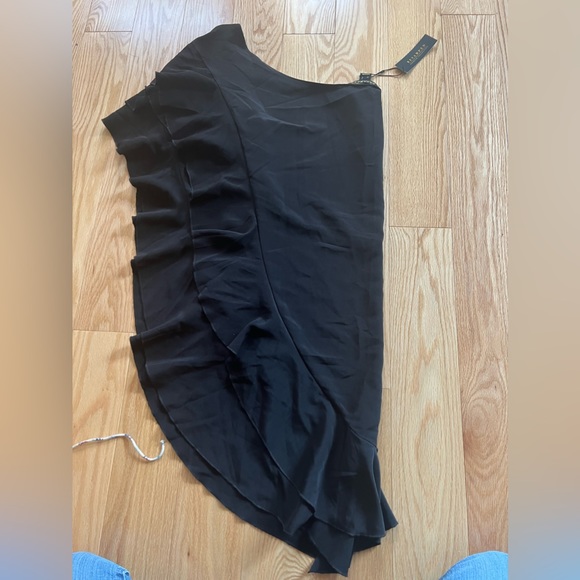 Revamped skirt black size large - Picture 3 of 3